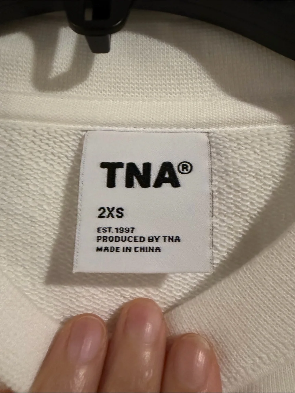 Aritzia | TNA Boyfriend Cropped Crewneck Sweatshirt | Sz 2XS (Fits like Sz S) - Picture 4 of 12